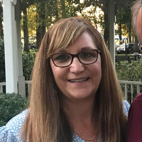 Meet your Posher, Lori - Picture 1 of 1